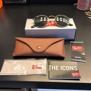 BRAND NEW round Ray-Bans!!!